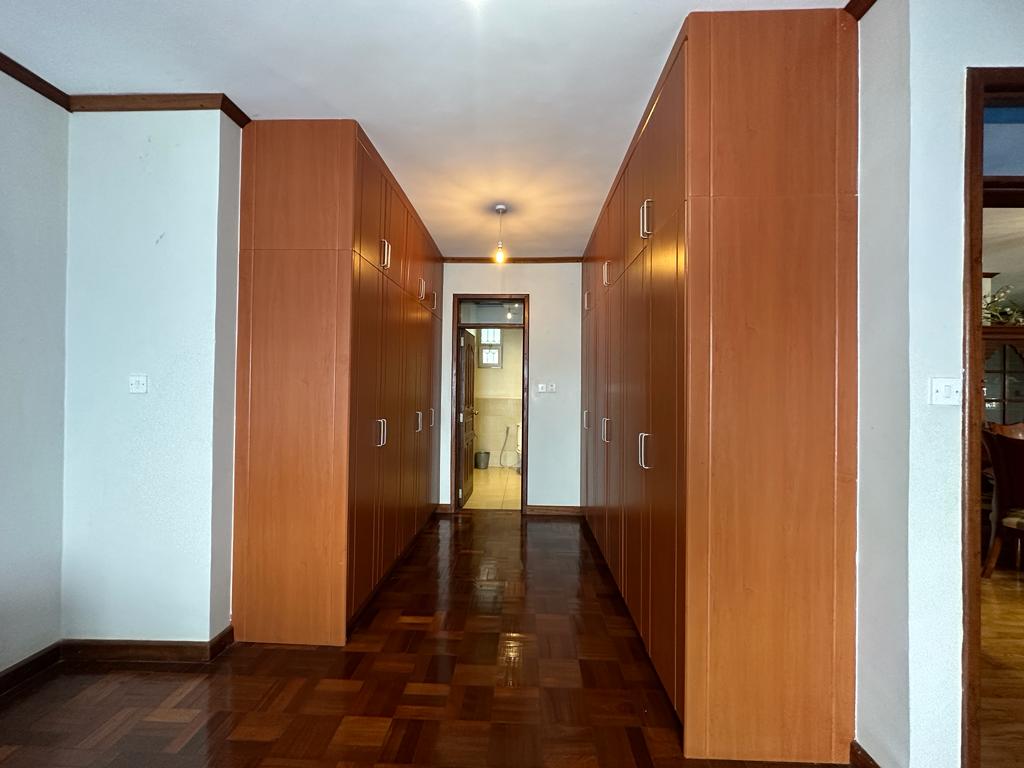 Penthouse apartment